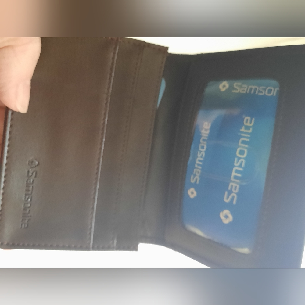 Samsonite wallet